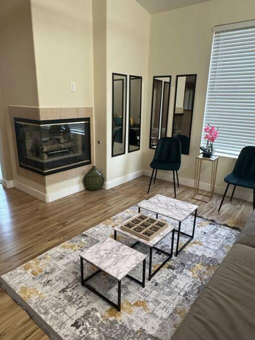 2Br Condo 15 Mins To Downtown Phoenix With Pool & Spa 외부 사진